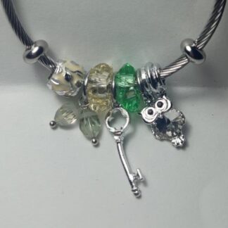 Pulsera Con Charms | Buho | Llave | Verde
